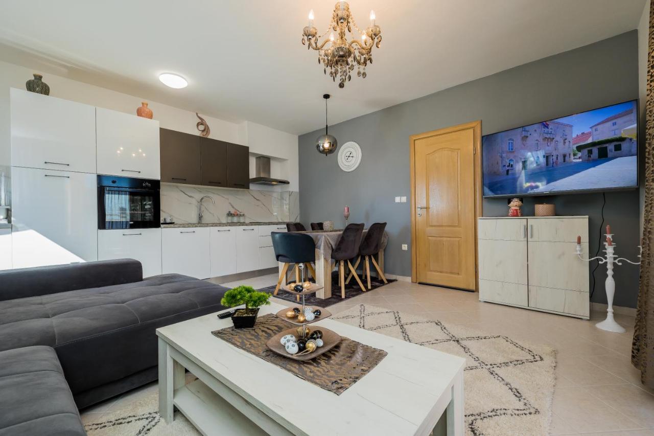 Ivana Apartment Trogir Eksteriør bilde